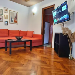  Apartament Peaceful Getaway - Generous 3-bedroom Sanctuary - Close To Historic Old Town