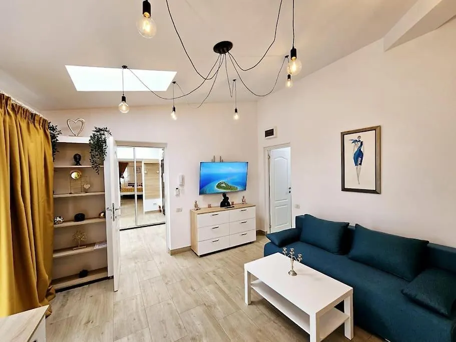 Cozy & Comfortable Apartment, Cismigiu Park - Pop7 부쿠레슈티 0*,