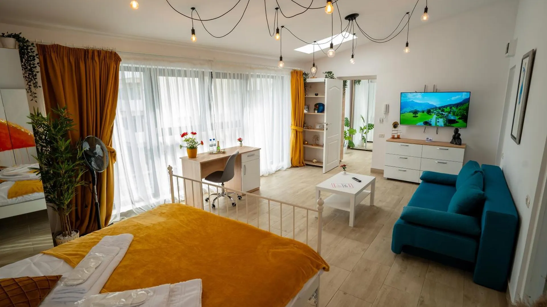 Cozy & Comfortable Apartment, Cismigiu Park - Pop7 부쿠레슈티 0*,  루마니아